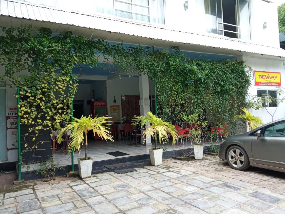 Bevary City Hotel Anurâdhapura Extérieur photo
