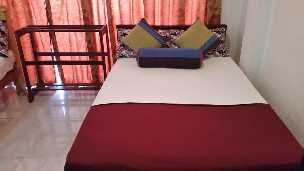 Bevary City Hotel Anurâdhapura Extérieur photo