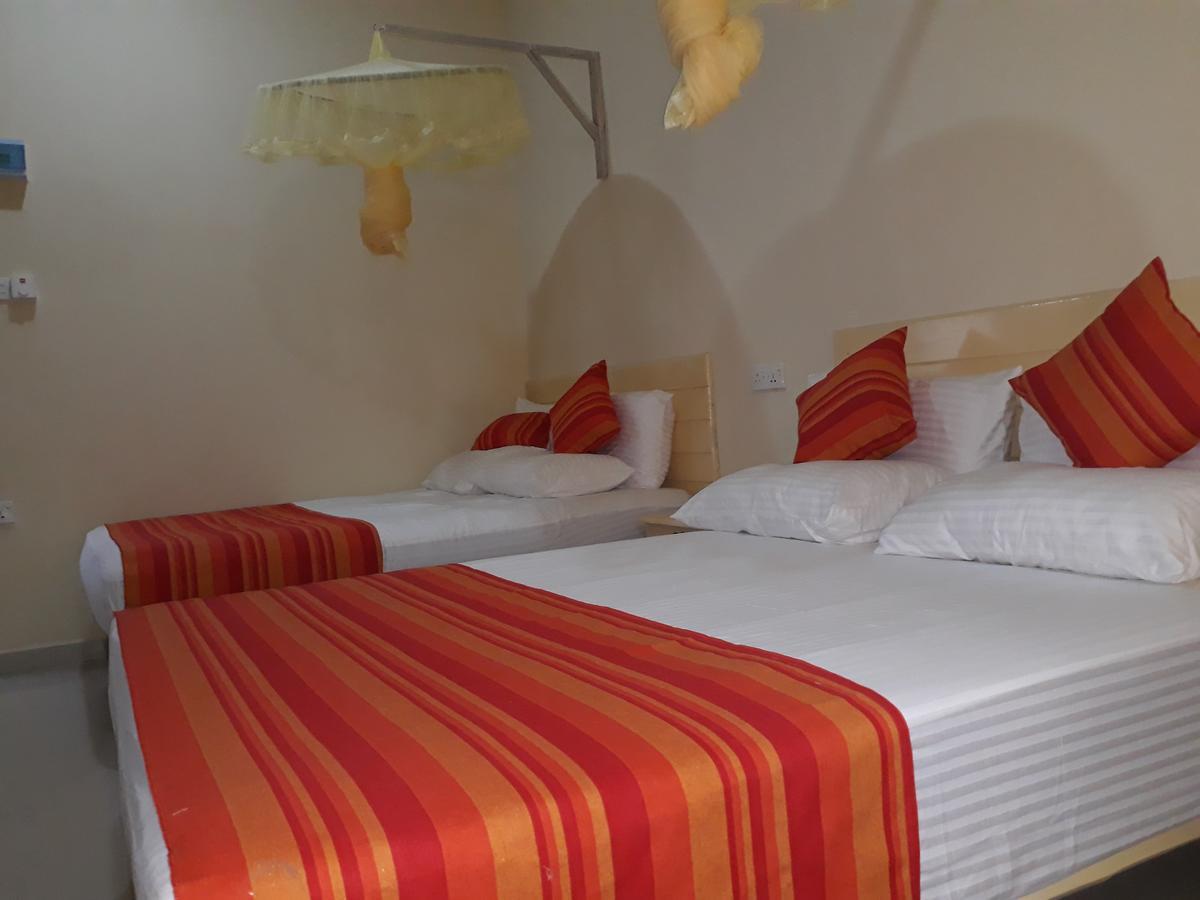 Bevary City Hotel Anurâdhapura Extérieur photo