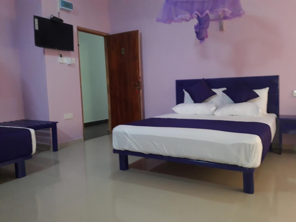 Bevary City Hotel Anurâdhapura Extérieur photo